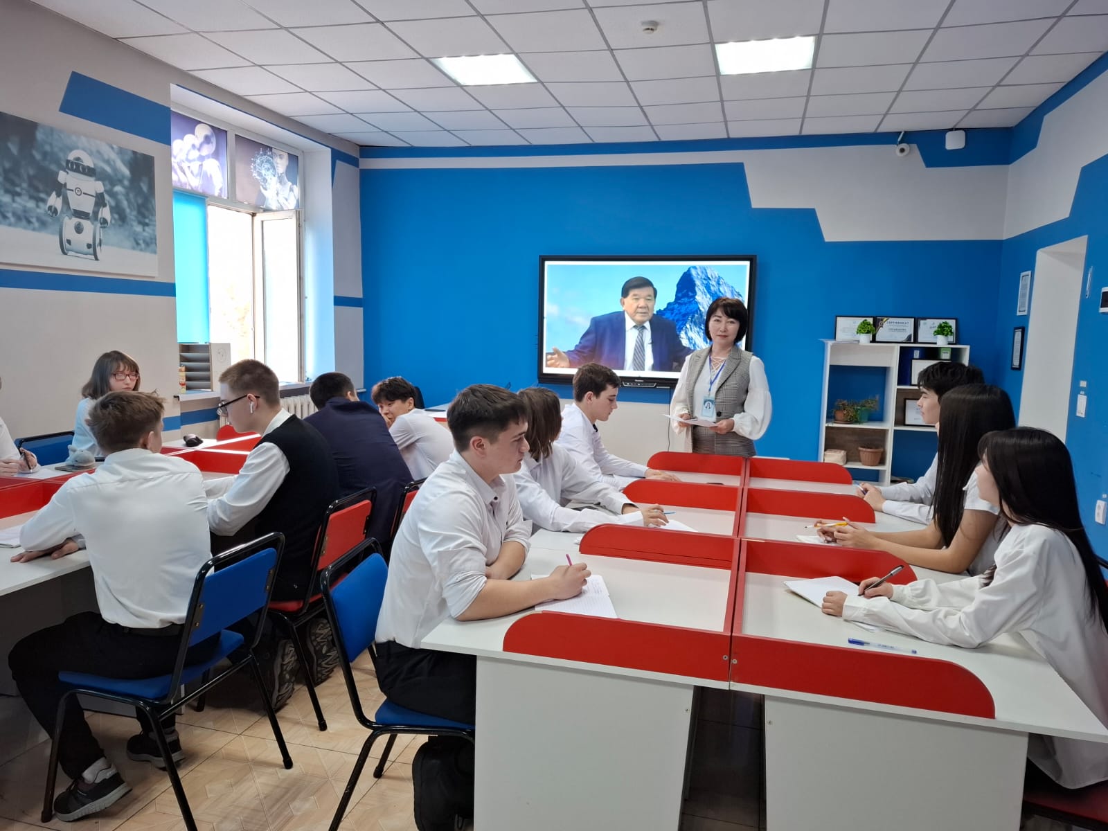 Облыстық ашық сабақ: рухани құндылықтар және заманауи технологиялар